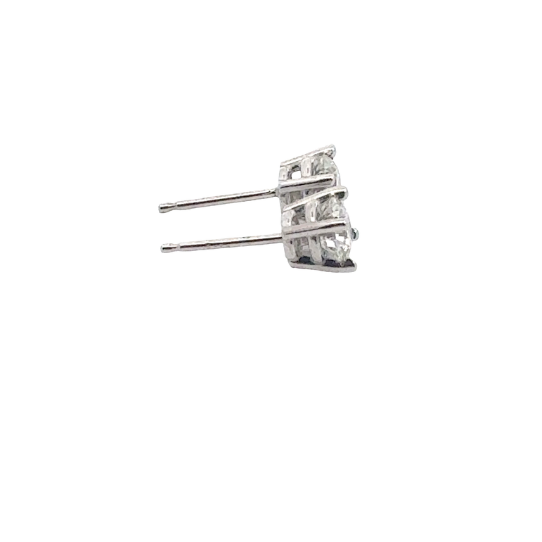 Round Diamond Stud Earrings in White Gold