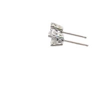 Round Diamond Stud Earrings in White Gold