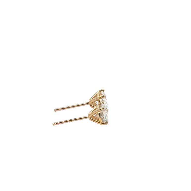 Round Diamond Stud Earrings in Yellow Gold