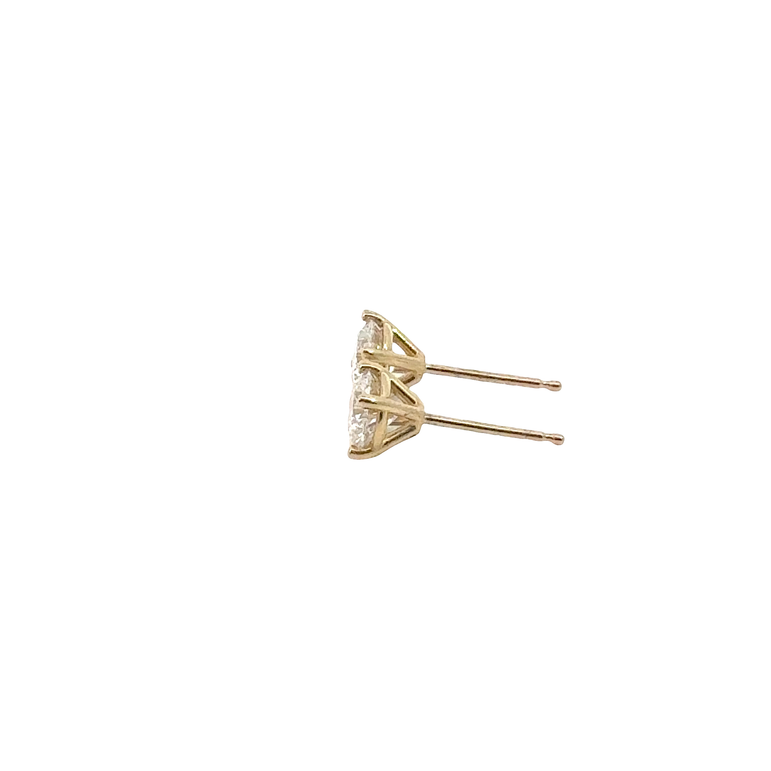 Round Diamond Stud Earrings in Yellow Gold