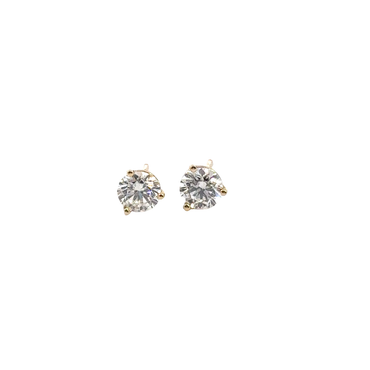 Three-Prong Round Diamond Stud Earrings in Yellow Gold