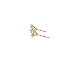 Three-Prong Round Diamond Stud Earrings in Yellow Gold