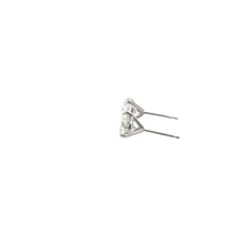Round Diamond Stud Earrings in White Gold