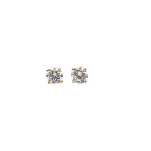 Round Diamond Stud Earrings in Yellow Gold
