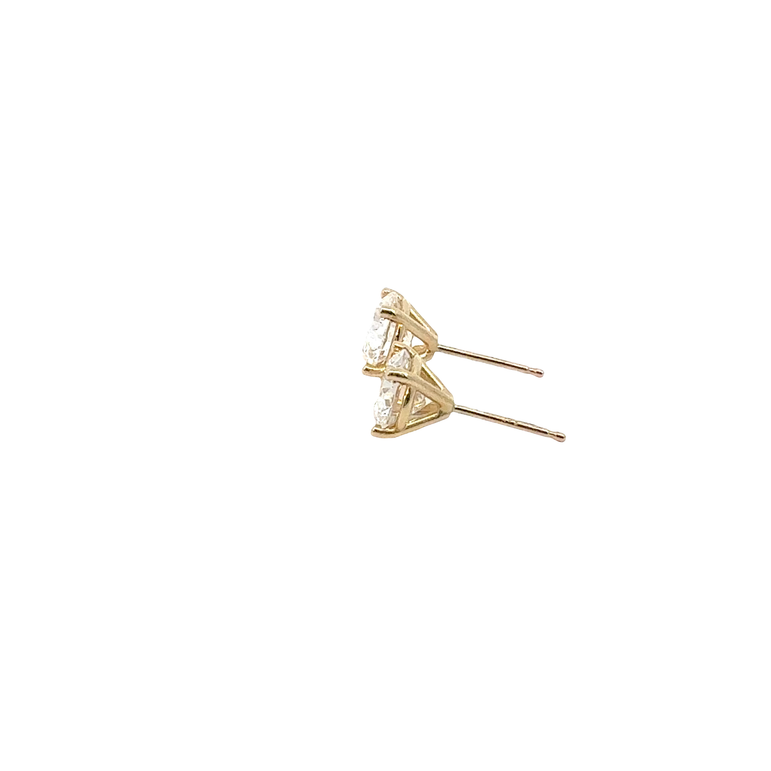 Round Diamond Stud Earrings in Yellow Gold