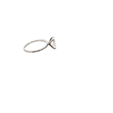 Elegant Oval Diamond Engagement Ring