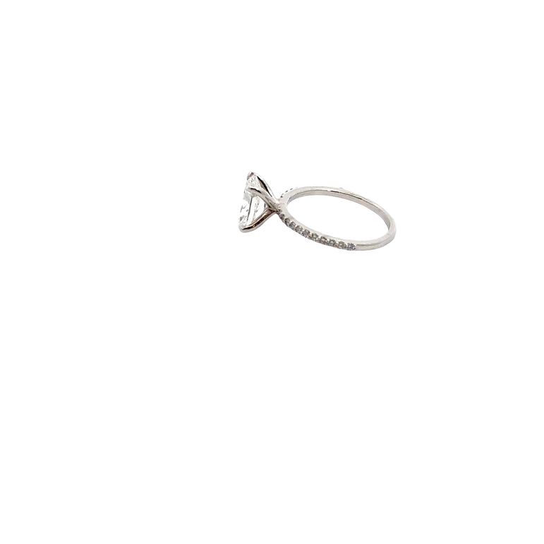 Elegant Oval Diamond Engagement Ring