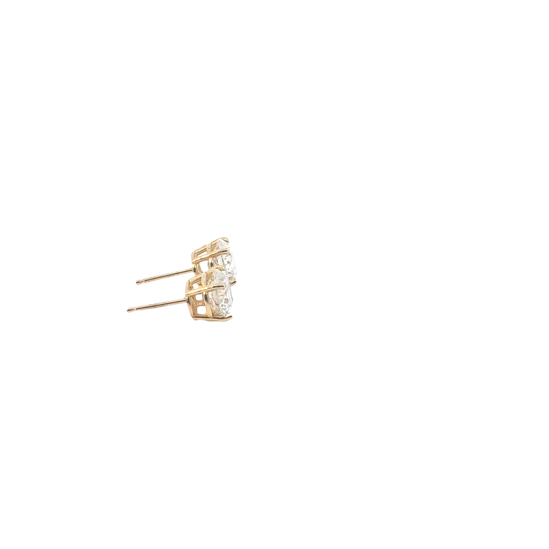 Classic Round Diamond Stud Earrings — Yellow Gold