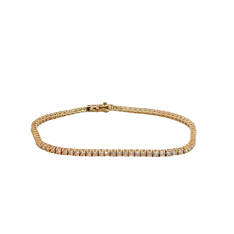 Classic Diamond Tennis Bracelet in Yellow Gold
