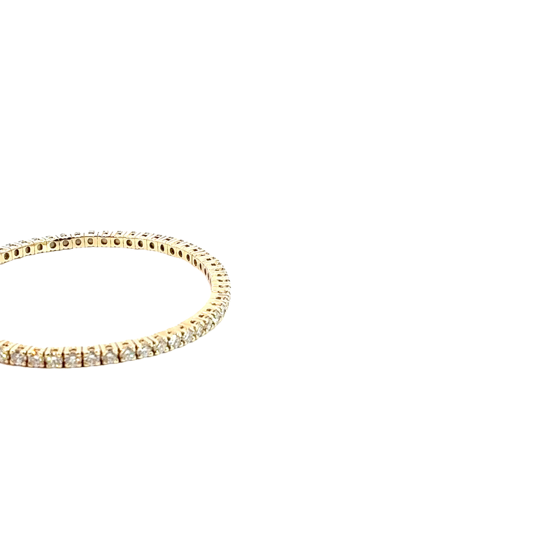 Classic Diamond Tennis Bracelet in Yellow Gold
