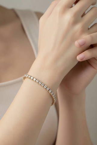 Classic Diamond Tennis Bracelet in Yellow Gold