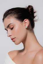Three-Prong Round Diamond Stud Earrings in Yellow Gold
