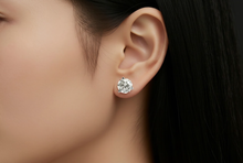 3-Prong Round Diamond Stud Earrings in White Gold