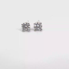 Round Diamond Stud Earrings in White Gold