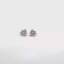 Round Diamond Stud Earrings in White Gold