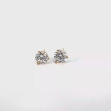 Three-Prong Round Diamond Stud Earrings in Yellow Gold